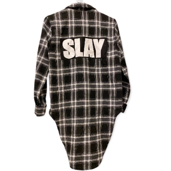 CRIMES OF BEAUTY “Slay” Size Small Lightweight Flannel Plaid Black/White Shirt - Picture 2 of 5
